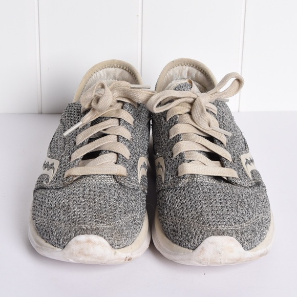 Saucony Women’s Kinetarelar, Gray and Cream Sneakers, size 8 - Picture 9 of 10